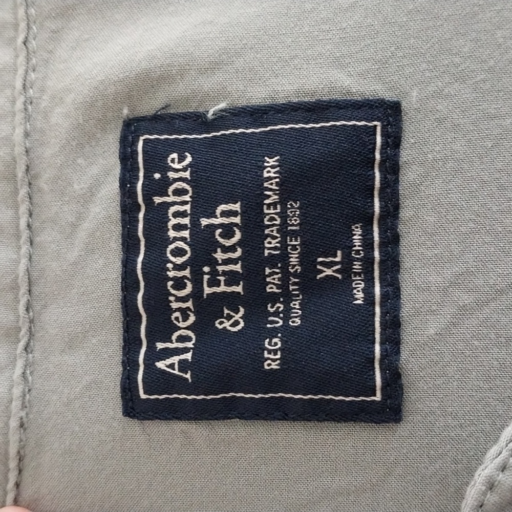 Abercombie & Fitch Women's Sage Green Classic loose Fit Button-down Size… - Picture 8 of 9